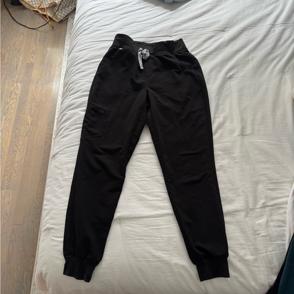 Black Figs Jogger Pants